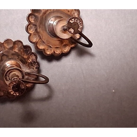 Vintage Sterling Dome Flower Earrings Screw Back - Picture 4 of 4